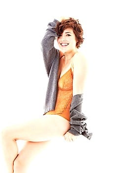 Megan Boone image 3 of 4
