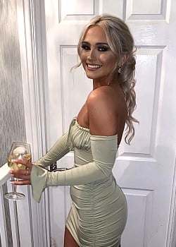 Megan Hughes (Instagram) image 3 of 3