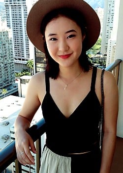 Megan Lee image 4 of 4
