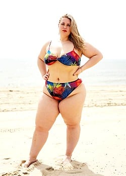 Megan Powers image 2 of 4