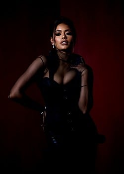 Megan Suri image 3 of 4