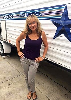 Megyn Price image 4 of 4
