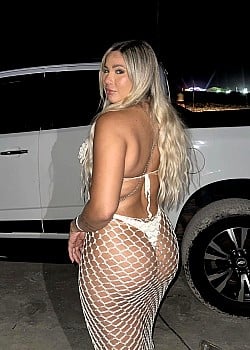 Mel Martins (Instagram) image 2 of 3