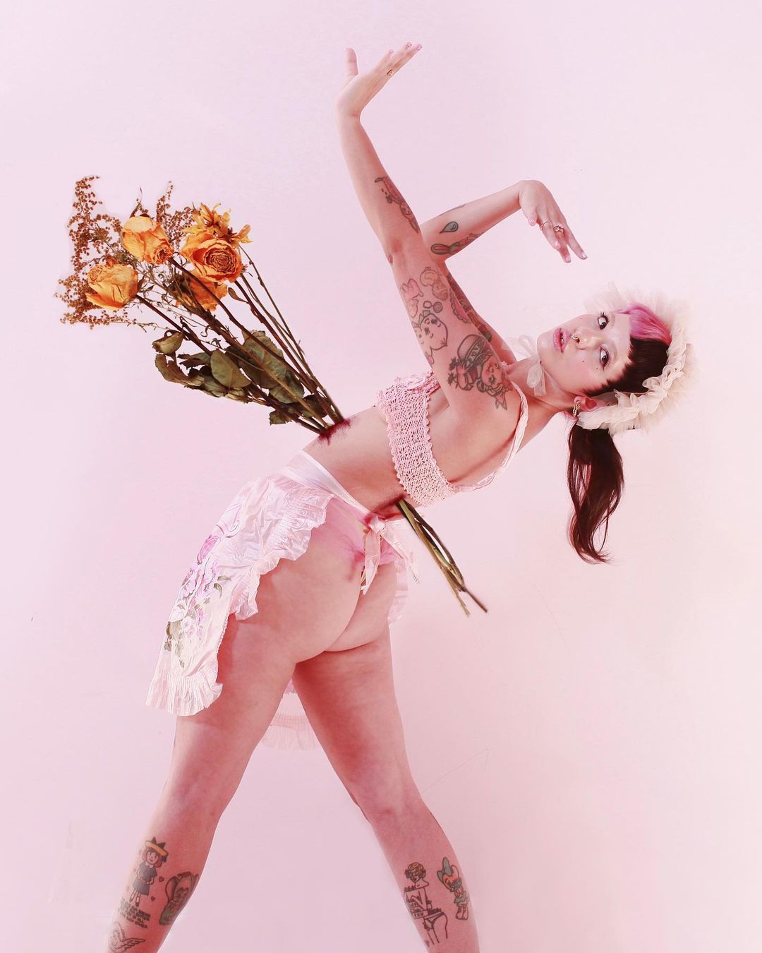 Melanie Martinez - Free pics, galleries & more at Babepedia