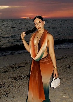 Melanie Mendiola image 3 of 4