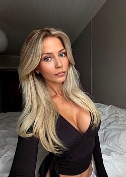 Melanie Norman image 2 of 2