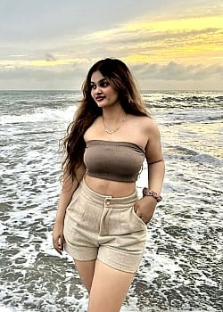 Meleesha Dariju image 4 of 4