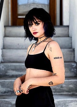 Melina Melle image 4 of 4
