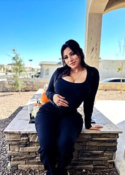 Melissa Herrera image 2 of 4