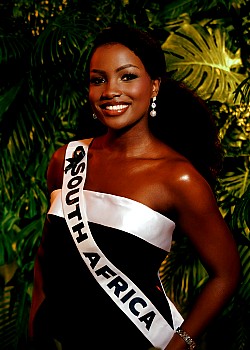 Melissa Nayimuli image 2 of 3