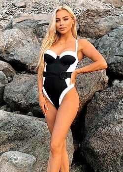 Melissa Reeves image 2 of 2