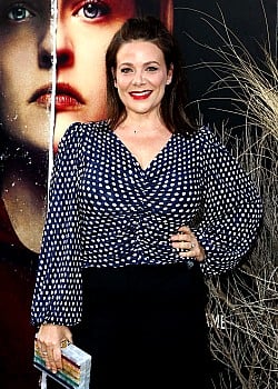 Meredith Salenger image 2 of 4