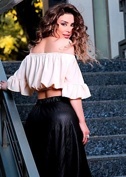 Merna Shalfoun image 2 of 4