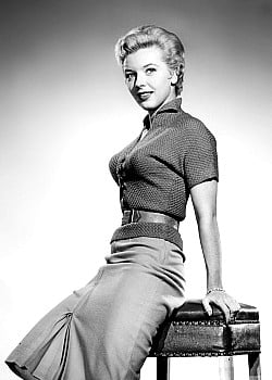 Merry Anders image 3 of 3