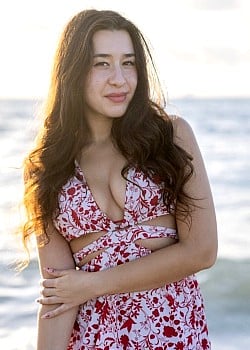 Meshi Benesh image 1 of 4