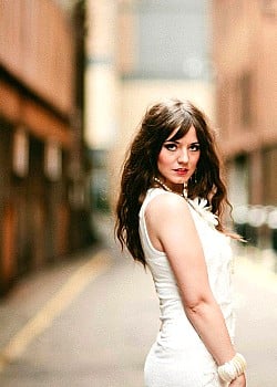 Mhairi Calvey image 2 of 2