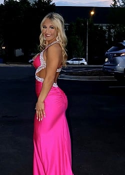 Mia Albert image 1 of 4