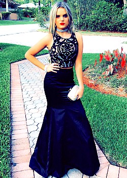 Mia Diaz image 2 of 2