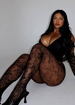 Mia Escobar image 2 of 4