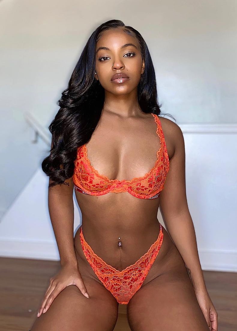 Mia Moore - Free pics, galleries & more at Babepedia