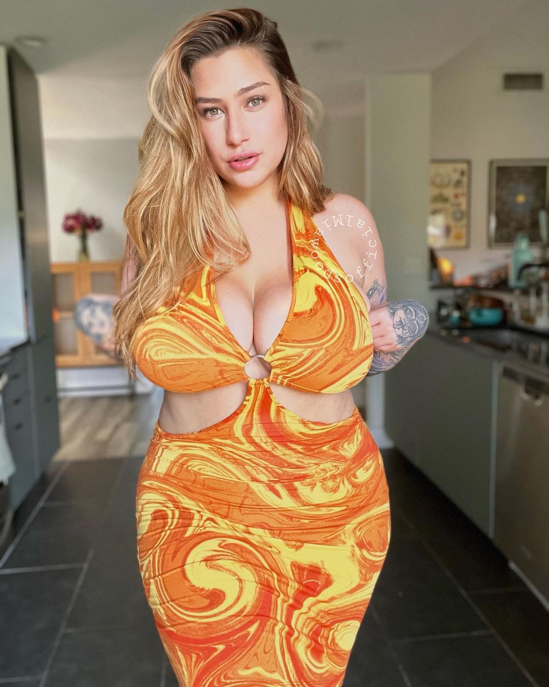 Mia Woods - Free nude pics, galleries & more at Babepedia