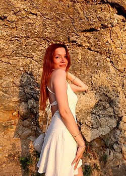Mica Suarez image 1 of 2