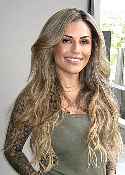 Michelle Andrea (Instagram) image 4 of 4