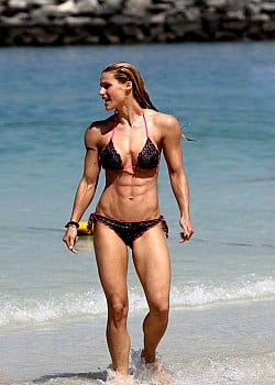 Michelle Hunziker image 2 of 4
