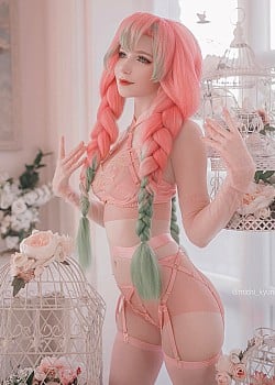 Michi Kyunn image 4 of 4