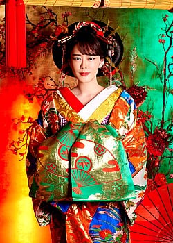 Midori Oka image 1 of 2