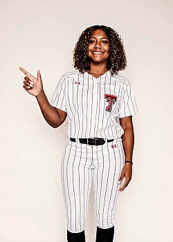 Mihyia Davis image 2 of 2