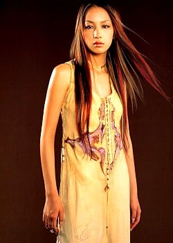 Mika Nakashima image 2 of 3