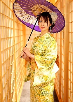 Mika Okumura image 2 of 4