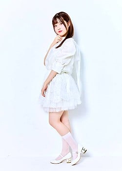 Mika Takayanagi image 3 of 3
