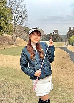 Mikako Izawa image 2 of 2