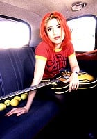 Miki Berenyi profile photo