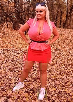 Mila Kuznetsova image 1 of 4