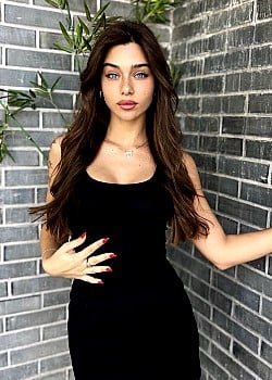 Milana Vinokurov image 3 of 4