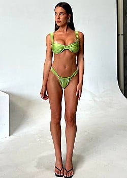 Mimi Bowell image 3 of 4