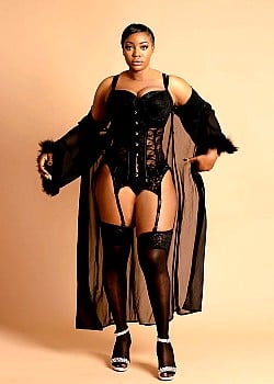 Mimi Ubini image 3 of 4