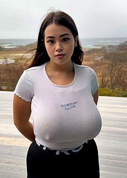 Min Ji Lee image 2 of 2