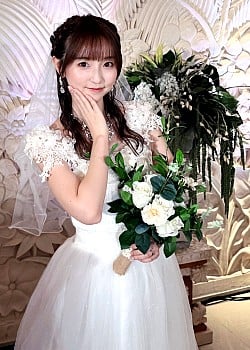 Minami Tanaka image 4 of 4