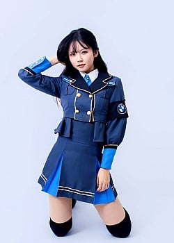Mio Araki image 2 of 4