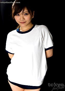 Mio Arisaka image 3 of 4