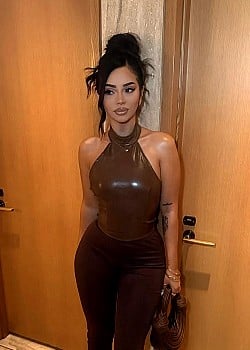 Miriah Ariza image 2 of 4
