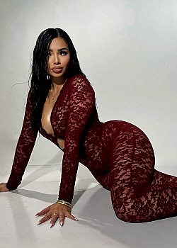 Miriah Ariza image 3 of 4