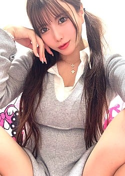 Misa Aisakura image 3 of 3
