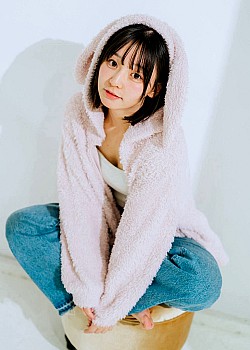 Misa Onodera image 2 of 3