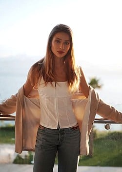 Mishel Lazarenko image 4 of 4