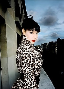 Miss Kittin image 2 of 2